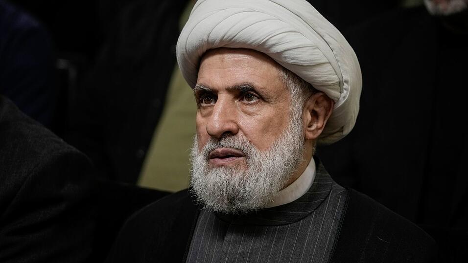 Hisbollah-Chef Naim Kassim lehnt die Entwaffnung seiner Miliz ab. (Archivbild)