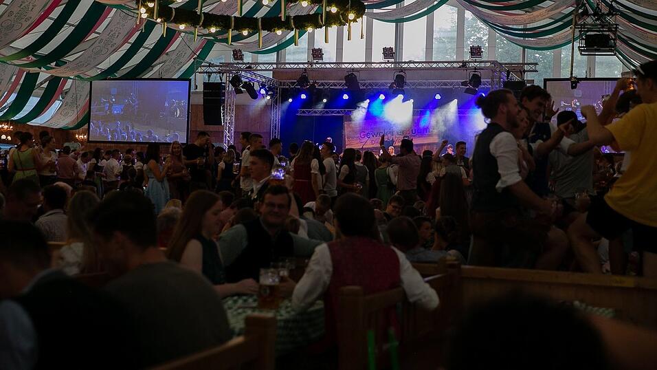 Die Partybilder von Mittwoch, 17. August 2022, aus dem Festzelt Weckmann.