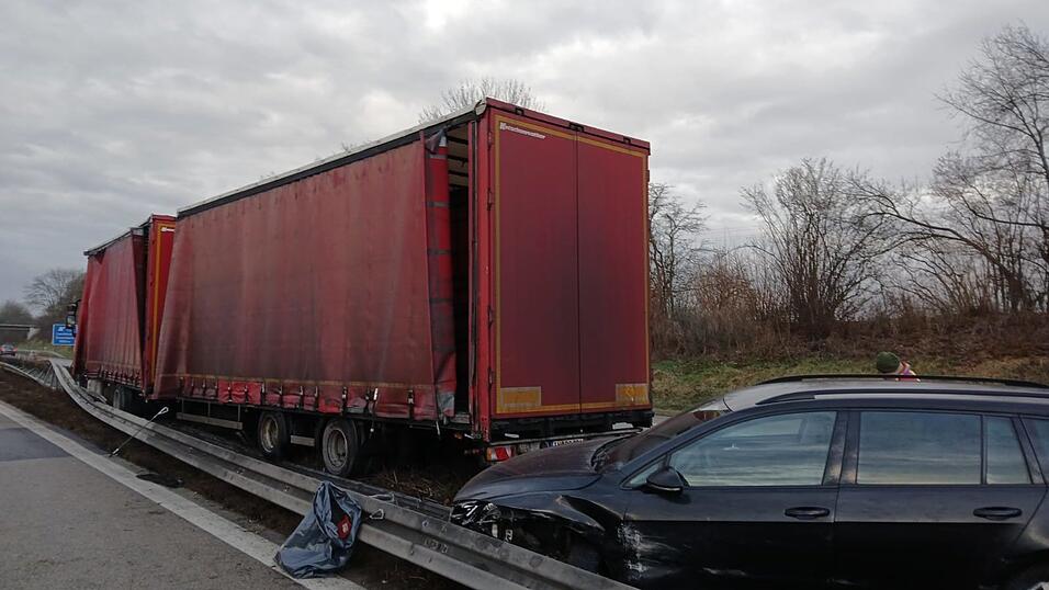 Die besch&auml;digte Mittelleitplanke wurde am Donnerstagvormittag ersetzt.&nbsp;