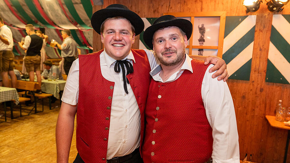 Die Partybilder vom Freitag, 9. August 2024, aus dem Festzelt Weckmann. Die Partybilder vom Freitag, 9. August 2024, aus dem Festzelt Weckmann.