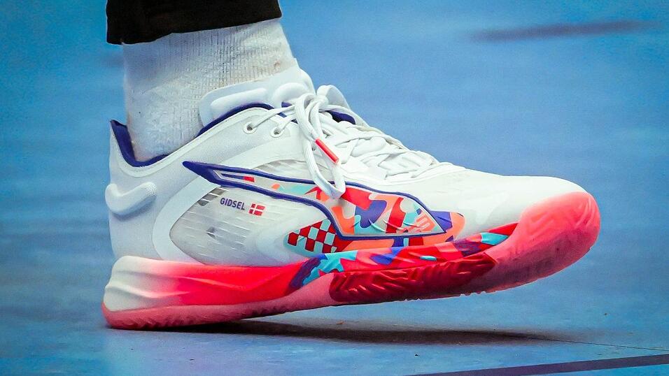 Der Sportartikelhersteller Puma ist tief in die Verlustzone gerutscht. (Symbolbild)