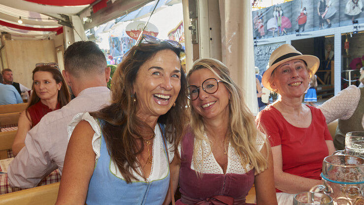 Die Partybilder vom Dienstag, 11. August, aus dem Festzelt Lechner. Die Partybilder vom Dienstag, 11. August, aus dem Festzelt Lechner.