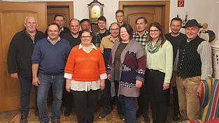 Die neu gew&auml;hlte Vorstandschaft um Vorsitzende Nicole Haberl&auml;nder.