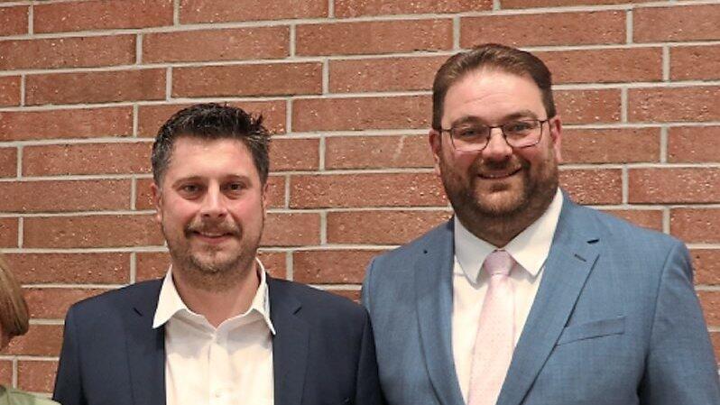 Der zweite und der erste Landrat: Andreas Aichinger mit Tobias Beck (v. l.). Der zweite und der erste Landrat: Andreas Aichinger mit Tobias Beck (v. l.).