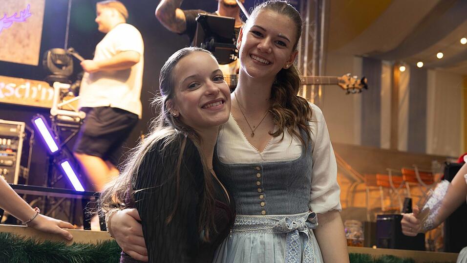 Die Partybilder vom Freitag, 7. August, aus dem Festzelt Reisinger. Die Partybilder vom Freitag, 7. August, aus dem Festzelt Reisinger.