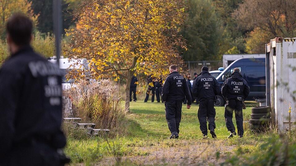 Die damals 15 Jahre alte Rebecca war am Morgen des 18. Februar 2019 im Berliner Stadtteil Britz im Bezirk Neukölln verschwunden. Die damals 15 Jahre alte Rebecca war am Morgen des 18. Februar 2019 im Berliner Stadtteil Britz im Bezirk Neukölln verschwunden.