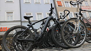 Vor allem auf hochwertige Räder und Pedelecs haben es die Täter abgesehen. (Symbolbild) Vor allem auf hochwertige Räder und Pedelecs haben es die Täter abgesehen. (Symbolbild)