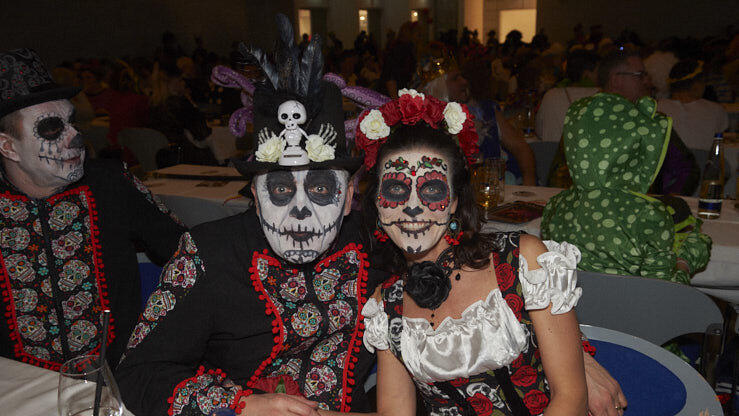 Die Narren waren bester Stimmung und hatten sich allesamt kreative Kostüme ausgesucht. Die Narren waren bester Stimmung und hatten sich allesamt kreative Kostüme ausgesucht.