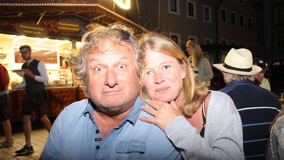 Viele Landshuter genossen ihren Freitagabend auf dem Bismarckplatzfest.