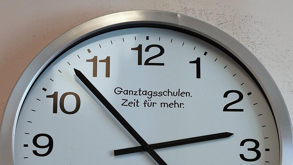 Bayern passt die Förderung für mehr Ganztagsplätze an Grundschulen an (Archivbild). Bayern passt die Förderung für mehr Ganztagsplätze an Grundschulen an (Archivbild).