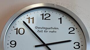 Bayern passt die Förderung für mehr Ganztagsplätze an Grundschulen an (Archivbild).