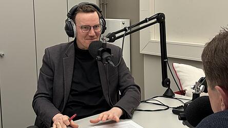 Die vier Landratskandidaten haben sich den Fragen von Manuel Krüger gestellt. Die vier Landratskandidaten haben sich den Fragen von Manuel Krüger gestellt.