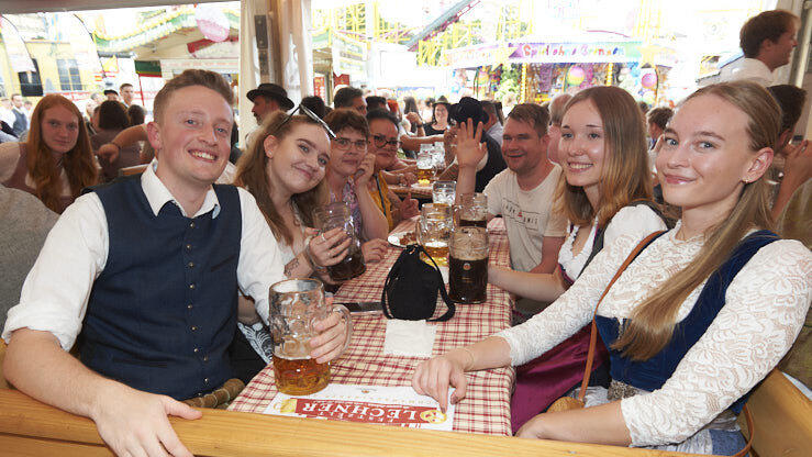 Die Partybilder vom Sonntag, 13. August 2023, aus dem Festzelt Lechner.