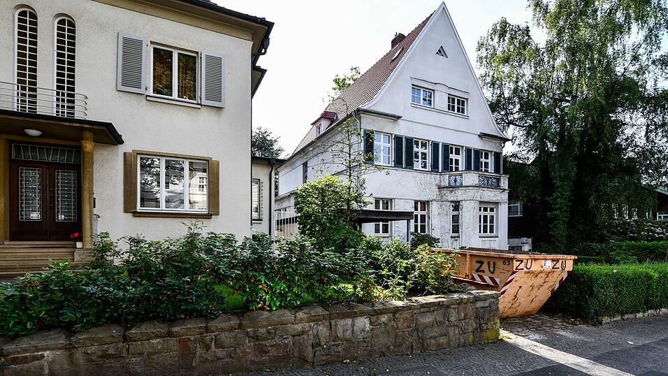 Gute Lage, aber hohe Sanierungskosten? Beides beeinflusst den Wert einer Immobilie.