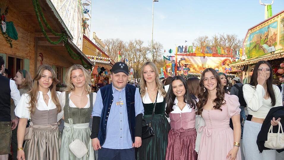 Viele Landshuter feierten am Freitag auf der Dult.&nbsp;