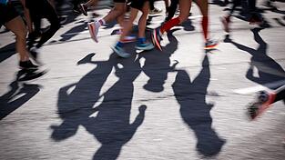 Beim Halbmarathon im niederländischen Leiden ist eine 15-Jährige zusammengebrochen und gestorben. (Symbolbild) Beim Halbmarathon im niederländischen Leiden ist eine 15-Jährige zusammengebrochen und gestorben. (Symbolbild)