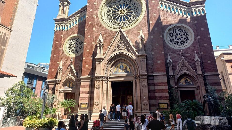 Malerische Gassen, traditionelle Märkte und beeindruckende Architektur: All das bietet Istanbul.