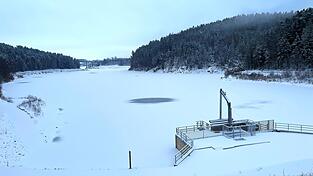 Das Betreten der Eisfl&auml;che ist lebensgef&auml;hrlich.