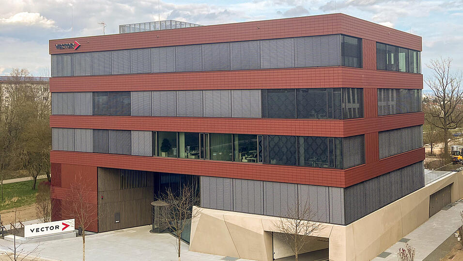 Rund 230 Arbeitspl&auml;tze gibt es in dem neuen Firmengeb&auml;ude von Vector auf dem TechCampus in Regensburg.