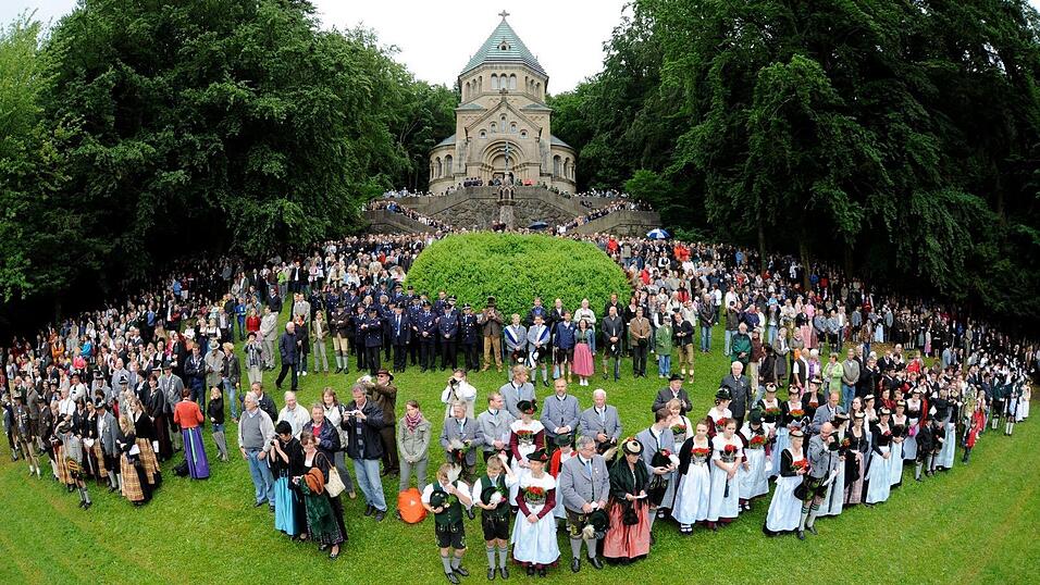Zum traditionellen Gedenken an der Votivkapelle werden auch Vertreter der Wittelsbacher erwartet. (Archivbild) Zum traditionellen Gedenken an der Votivkapelle werden auch Vertreter der Wittelsbacher erwartet. (Archivbild)