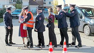 Auf Trockenskiern ging es durch den Parcours. Auf Trockenskiern ging es durch den Parcours.