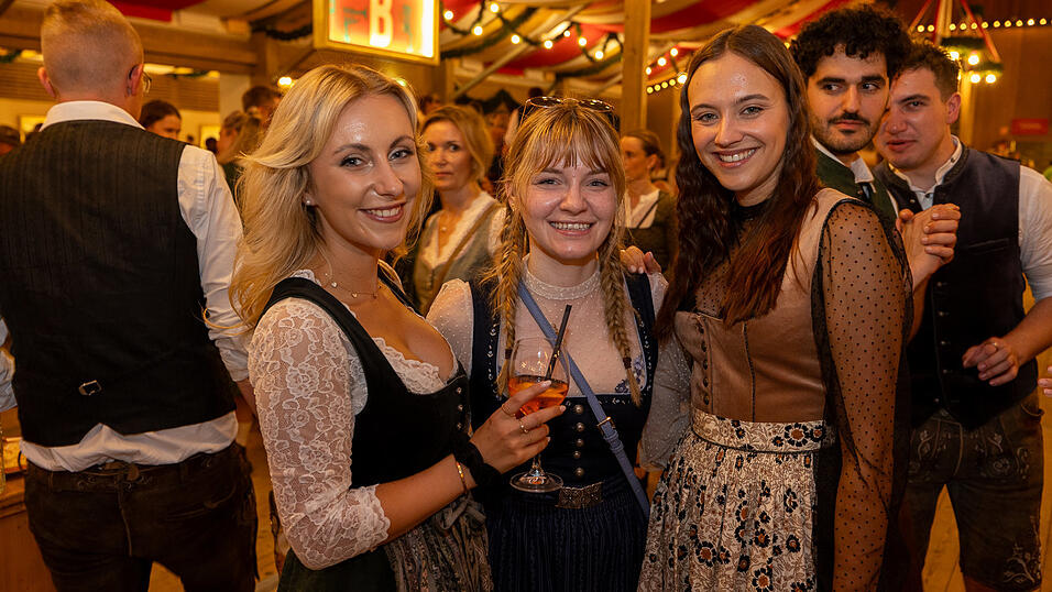 Die Partybilder vom Freitag, 9. August 2024, aus dem Festzelt Kr&ouml;nner.