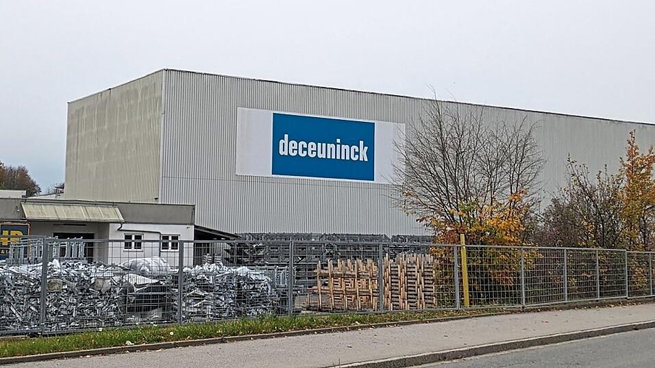 Deceuninck will den Produktionsstandort in Bogen schließen. Deceuninck will den Produktionsstandort in Bogen schließen.