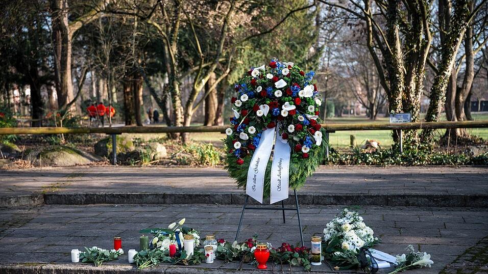 Ein Jahr nach der Gewalttat wollen nun Wissenschaftler eine Umfrage starten. (Archivbild) Ein Jahr nach der Gewalttat wollen nun Wissenschaftler eine Umfrage starten. (Archivbild)