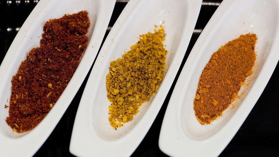 Gew&uuml;rzmischungen verleihen Fleisch einen besonderen Kick.