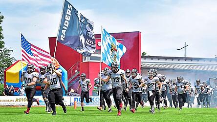 Nach der langen Durststrecke hoffen die Raiders, noch in diesem Jahr Freundschaftsspiele zusammen mit den Chamer Fans im ASV-Stadion feiern zu k&ouml;nnen.