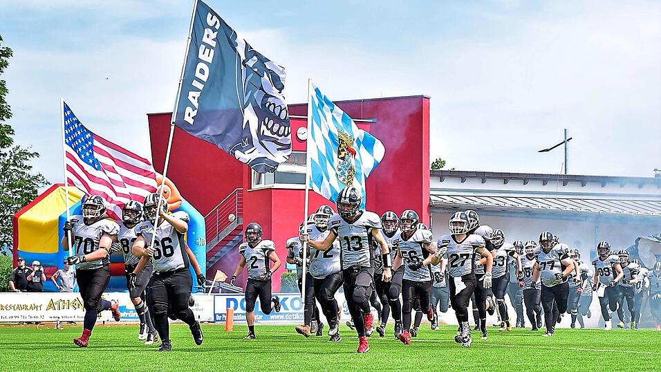 Nach der langen Durststrecke hoffen die Raiders, noch in diesem Jahr Freundschaftsspiele zusammen mit den Chamer Fans im ASV-Stadion feiern zu k&ouml;nnen.