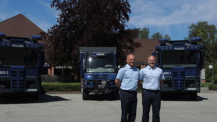 Freuen sich auf das Gro&szlig;ereignis 75 Jahre Bundespolizei in Deggendorf: Standortleiter Polizeidirektor Mario Konjevic und Polizeihauptkommissar Herbert Molz.