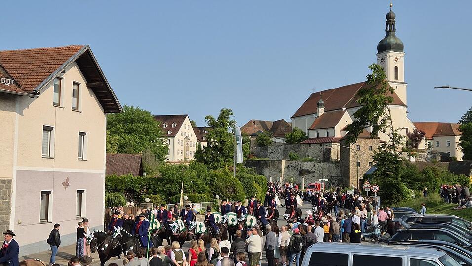 613 Jahre Kötztinger Pfingstritt 613 Jahre Kötztinger Pfingstritt