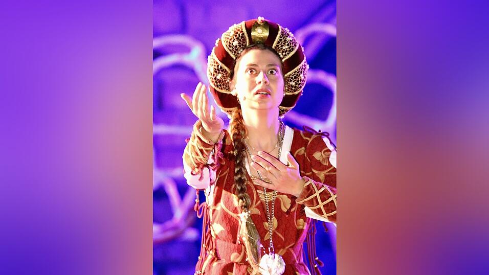 Eindr&uuml;cke von der Gruppe 'blau', die am Freitagabend die Drachenstich-Premiere gespielt hat.