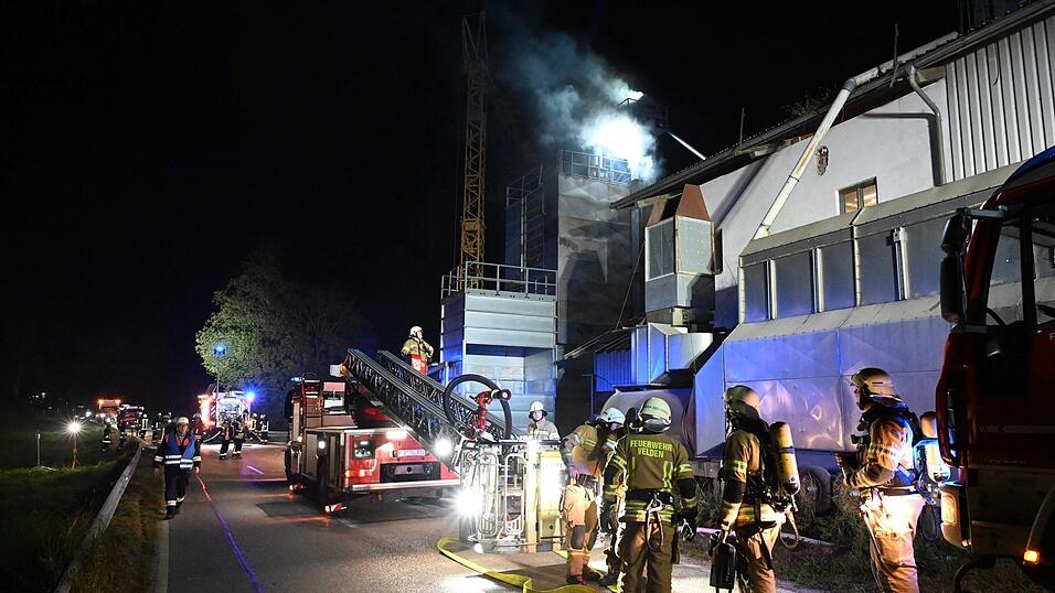 Der Brand brach am frühen Morgen in der Maistrocknungsanlage aus.