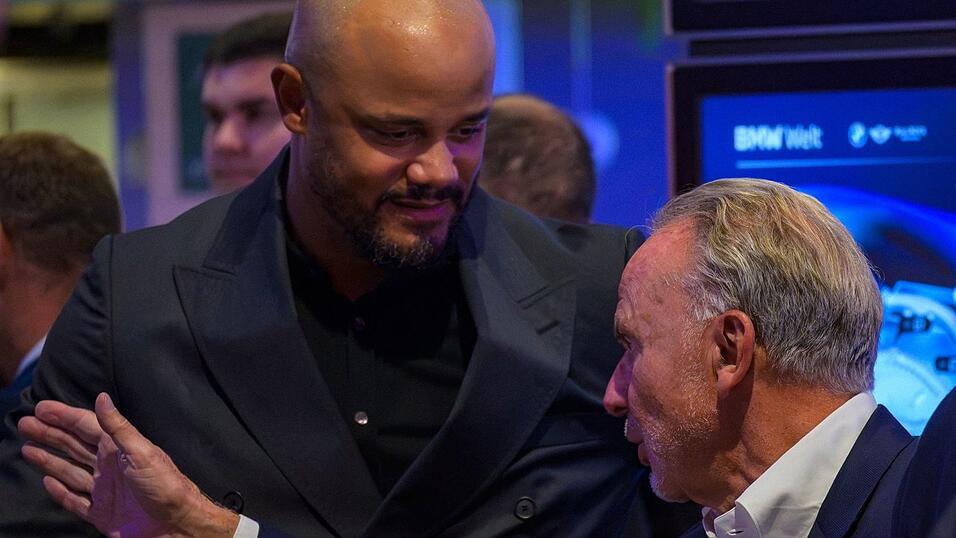 Trainer Kompany und Karl-Heinz Rummenigge. Trainer Kompany und Karl-Heinz Rummenigge.