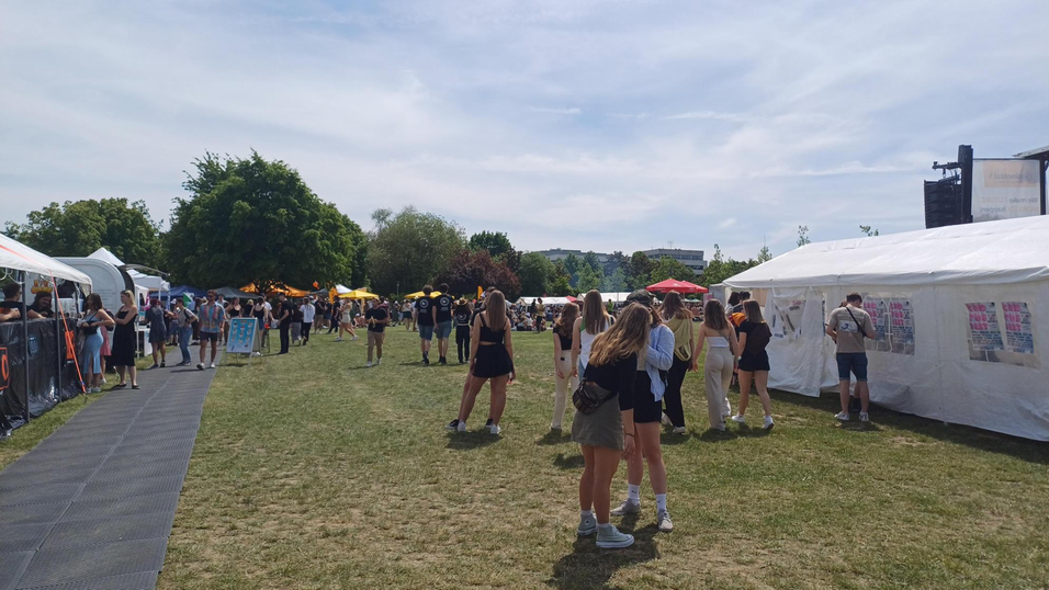 Das Campusfest verwandelte das Gel&auml;nde der OTH und der Uni Regensburg in eine Party-Area.