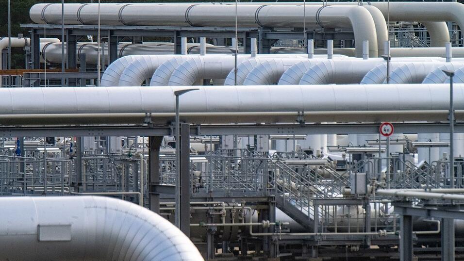 Ein mutmaßlich Beteiligter an den Nord-Stream-Anschlägen darf nach einer Entscheidung eines italienischen Gerichts an Deutschland ausgeliefert werden. (Archivbild) Ein mutmaßlich Beteiligter an den Nord-Stream-Anschlägen darf nach einer Entscheidung eines italienischen Gerichts an Deutschland ausgeliefert werden. (Archivbild)