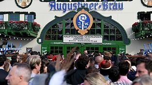 Nicht nur die Bierzelte, auch das gesamte Gelände war zeitweise überfüllt (Archivbild).