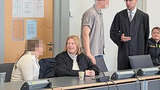 In fr&uuml;hestens vier Jahren kann der 44-J&auml;hrige Haft und Therapie hinter sich bringen. Seine 34-j&auml;hrige Freundin will solange auf ihn warten.