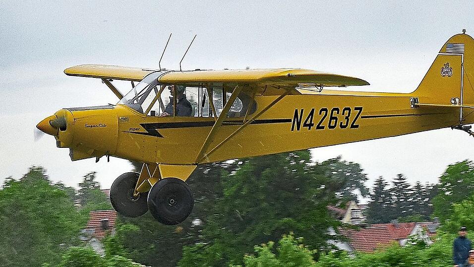 Neu beim Fliegerclub: eine Piper PA-18 Super Cub in der Luft.
