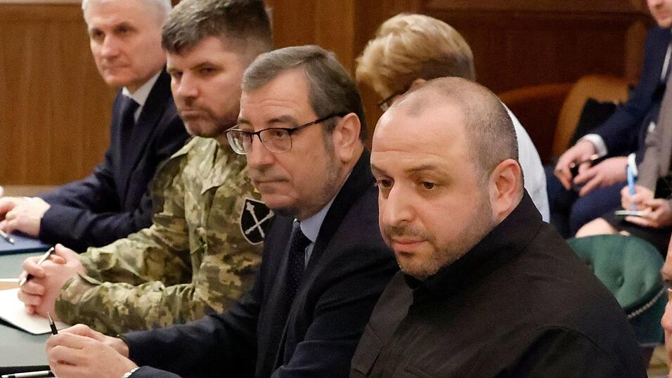 Die USA und die Ukraine beraten weiter über Eckpunkte eines Friedensplans. (Archivbild) Die USA und die Ukraine beraten weiter über Eckpunkte eines Friedensplans. (Archivbild)