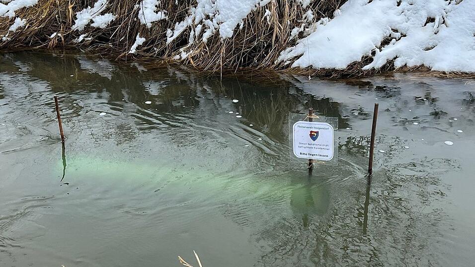 &bdquo;Bitte liegen lassen&ldquo;: Ein Schild zeigt die Ma&szlig;nahme.