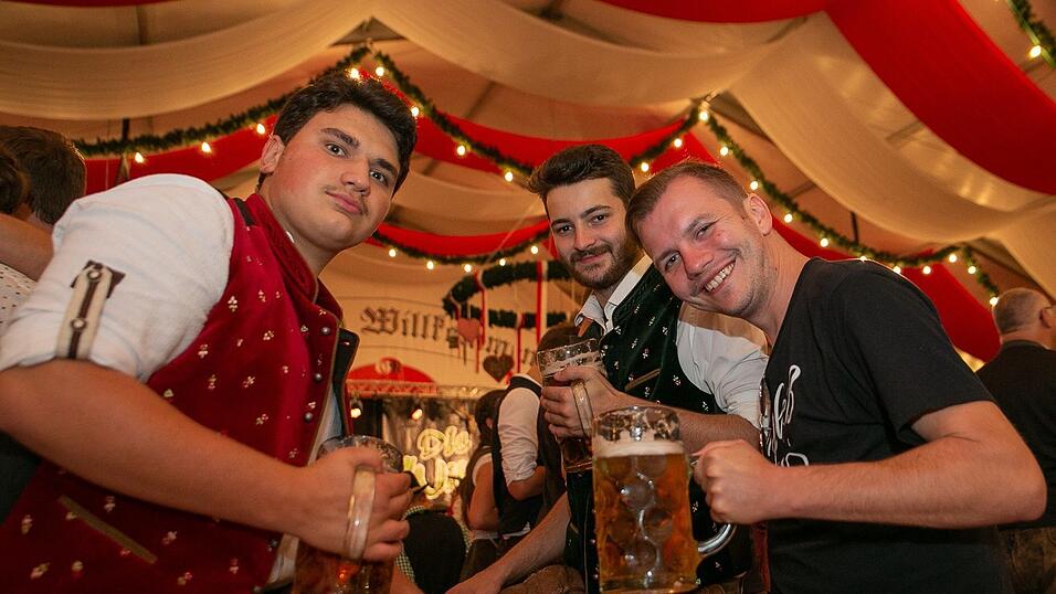 Die Partybilder vom Samstag, 13. August 2022, aus dem Festzelt Greindl.