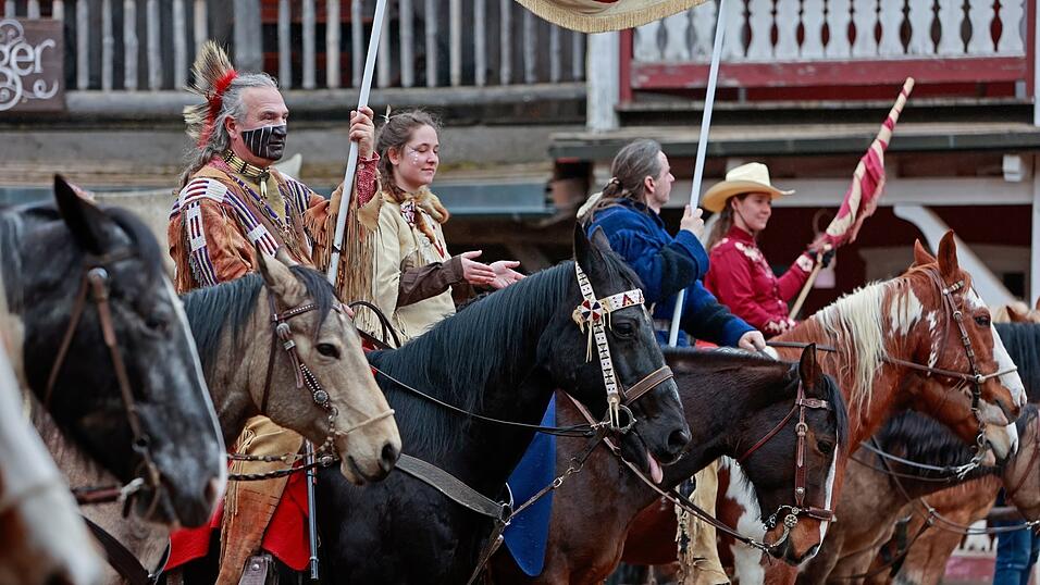 An diesem Wochenende herrscht in Pullman City erstmals wieder Wild-West-Betrieb, der Ferienpark in Eging hat offiziell Saisonstart.