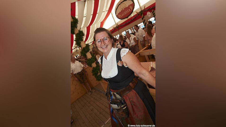 Die Partybilder vom Freitag, 14. August, aus dem Festzelt Lechner. Die Partybilder vom Freitag, 14. August, aus dem Festzelt Lechner.