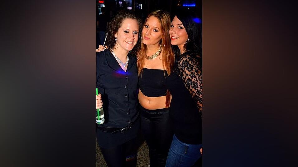 Auch in der Straubinger Diskothek Onyx wurde am Wochenende wild gefeiert. Auch in der Straubinger Diskothek Onyx wurde am Wochenende wild gefeiert.