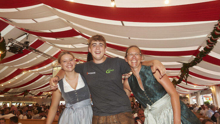Die Partybilder vom Freitag, 15. August, aus dem Festzelt Lechner. Die Partybilder vom Freitag, 15. August, aus dem Festzelt Lechner.