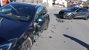 Am Schulberg hat es Freitagnachmittag gescheppert. Das beschert der Chamer Feuerwehr Einsatz Nummer zwei des Tags.