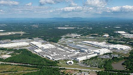 Das BMW-Werk Spartanburg aus der Luft betrachtet. 1994 mit rund 700 Mitarbeitern gestartet, ist es heute auf &uuml;ber 11.000 Arbeiter angewachsen.